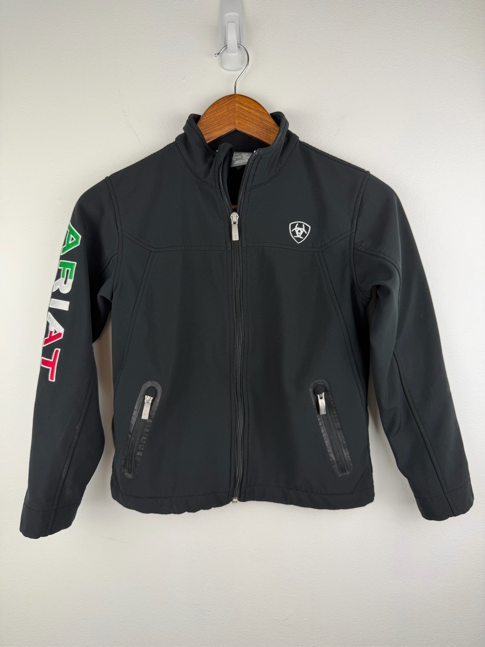 Ariat Kids' Black Softshell Mexico Jacket with Logo Sleeve Detail